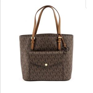 Like new!! Michael Kors tote bag